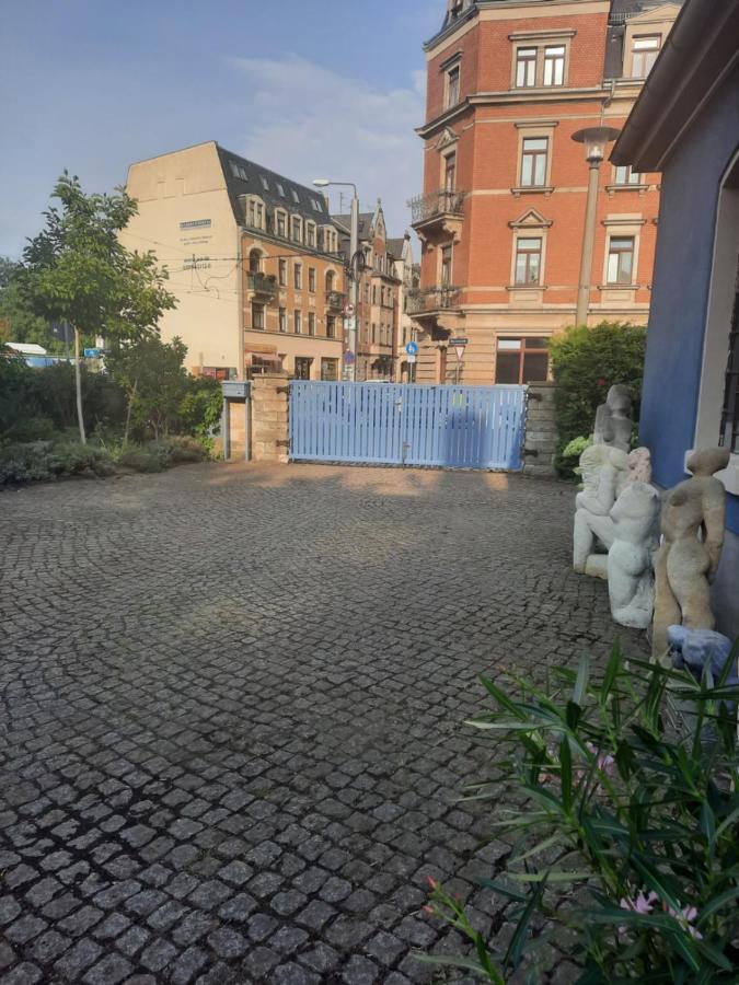 Kunstoase Am Blauen Haus Appartement Dresden Buitenkant foto